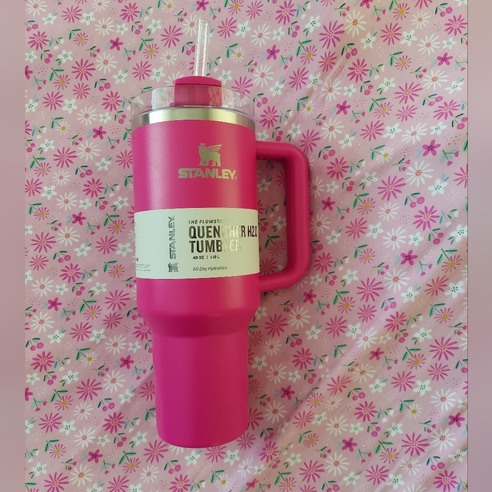 Stanley Hot Pink 40oz Camelia